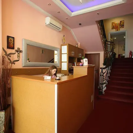 Hotel Emporikon 2*