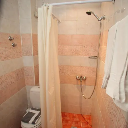 فندق إمبوريكون 2*