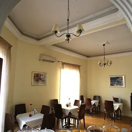 מלון Emporikon
